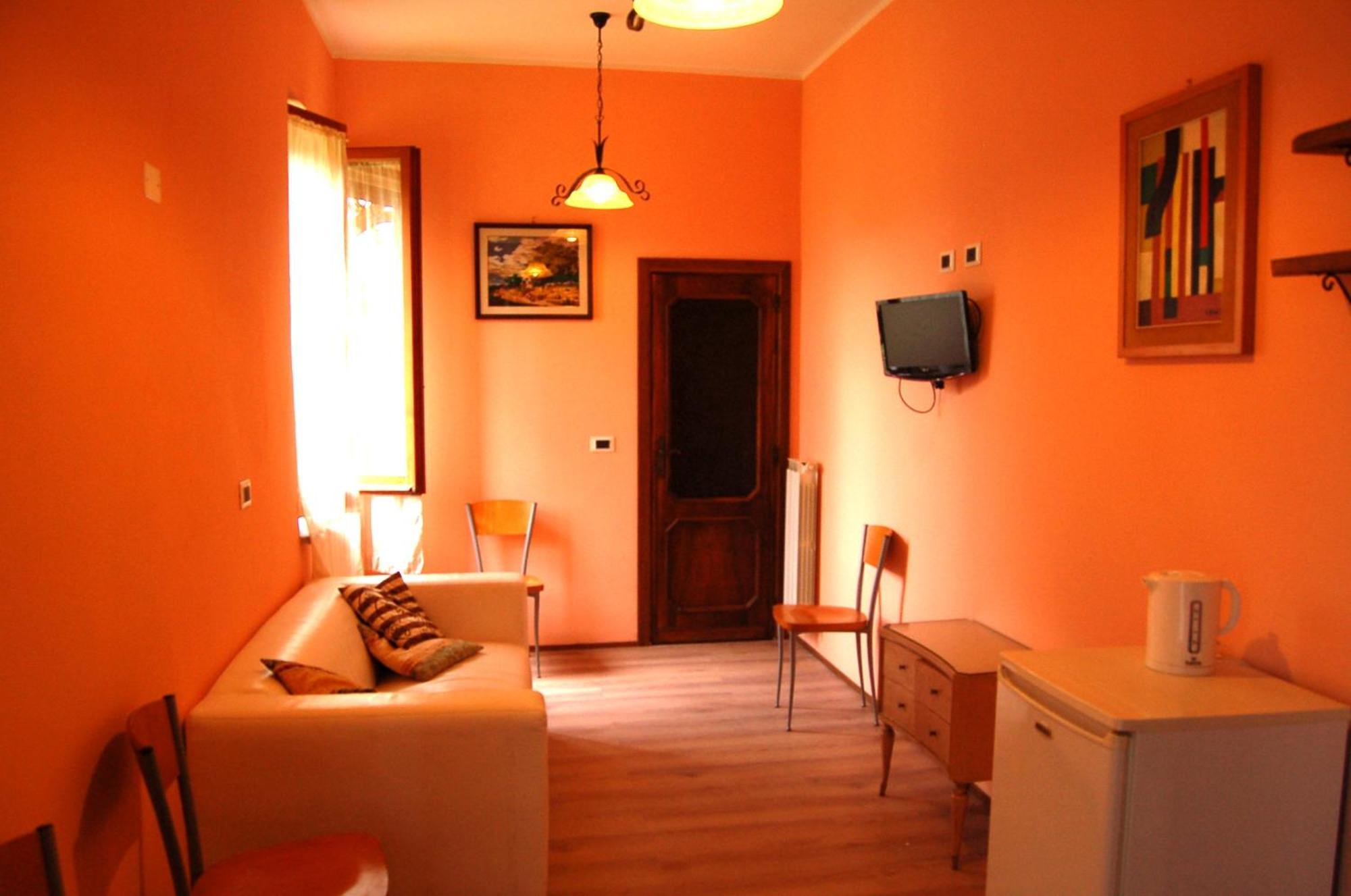 Maison d'hôtes Borgo Nuovo San Martino à Ambra Extérieur photo