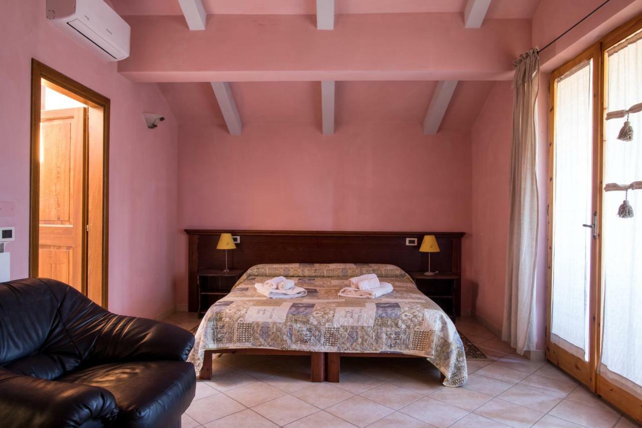 Maison d'hôtes Borgo Nuovo San Martino à Ambra Extérieur photo